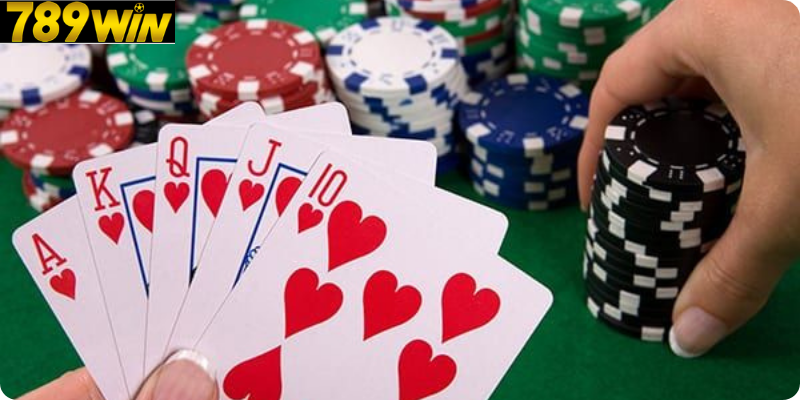 Phỏm – Game Bài Truyền Thống Được Yêu Thích